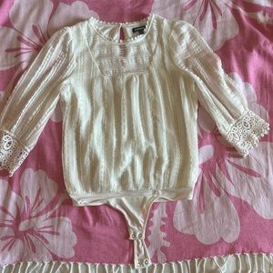 Express White Lace High-neck Bodysuit. Size Small